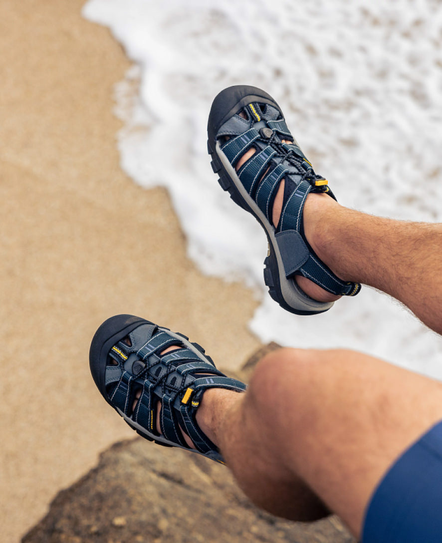 Men's Newport H2 Sandal | Black - Image 9