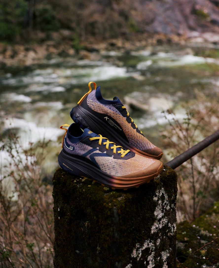 Men's Seek Trail Running Shoe | Chipmunk/Symphonic Sunset - Image 9