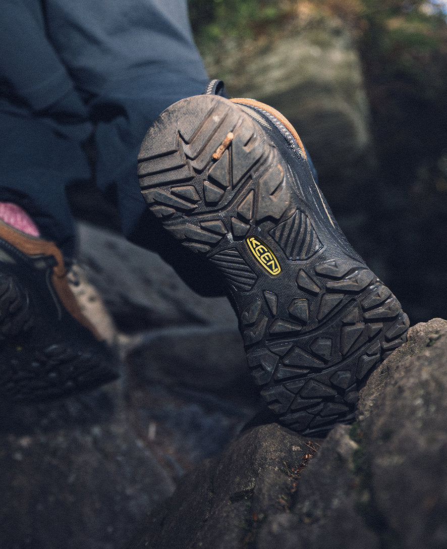Men's Targhee IV Waterproof Hiking Shoe | Magnet/Black - Image 9